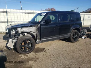 2023 Land Rover Defender S z VIN SALEJ7EXXP2231853, wystawiony jako Copart lot #85451834 z przebiegiem Nie podano mil oraz Szkoda całkowita • Salvage title. Historia ofert i sprzedaży dostępna na DreamBid. Obrazek 1.