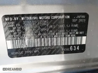 2024 Mitsubishi Outlander ES with VIN JA4J3UA81RZ020073, listed as a IAAI auction lot 41388911 with 25,436 mi miles. Bid and sale history available at carsss.com. Image 9.