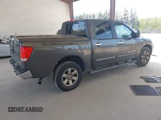 2005 Nissan Titan LE с VIN 1N6AA07B75N553857, выставлен на аукционе IAAI как лот 42110183 с пробегом 166 064 миль миль и . История ставок и продаж доступна на DreamBid. Изображение 4.