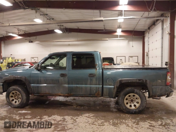 2007 Chevrolet Silverado 1500 LT3 with VIN 2GCEK13Z371100396, listed as a IAAI auction lot 41974792 with 293,525 mi miles and . Bid and sale history available at DreamBid. Image 14.