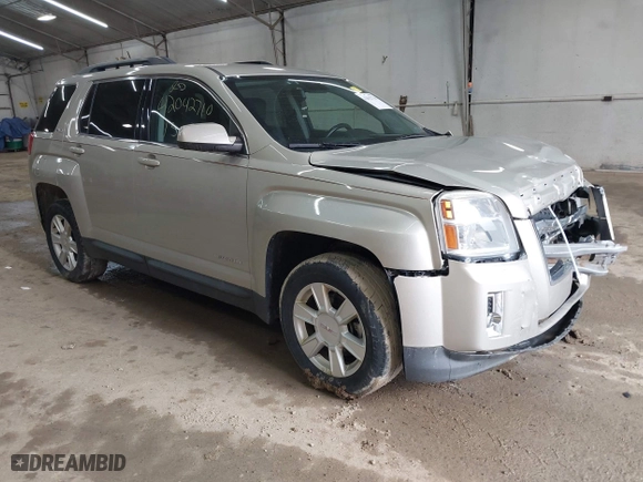 2013 GMC Terrain SLE with VIN 2GKALSEK3D6286087, listed as a IAAI auction lot 42042710 with 150,730 mi miles. Bid and sale history available at carsss.com. Image 1.