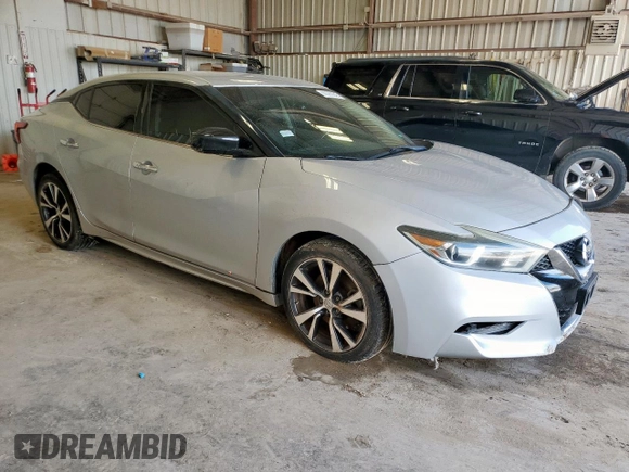 2016 Nissan Maxima Platinum z VIN 1N4AA6AP7GC440845, wystawiony jako Copart lot #60260945 z przebiegiem 129 669 mil mil oraz Szkoda całkowita • Salvage title. Historia ofert i sprzedaży dostępna na DreamBid. Obrazek 4.