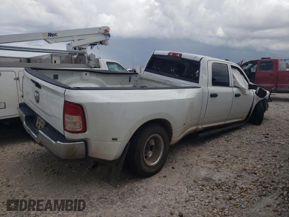 2022 Ram 3500 Tradesman with VIN 3C63RPGL7NG353311, listed as a Copart auction lot 66594704 with 0 mi miles and Salvage Title. Bid and sale history available at carsss.com. Image 3.