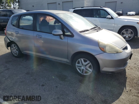 2007 Honda Fit z VIN JHMGD38447S026125, wystawiony jako Copart lot #56554145 z przebiegiem 227 284 mil mil oraz Szkoda całkowita • Salvage title. Historia ofert i sprzedaży dostępna na DreamBid. Obrazek 4.