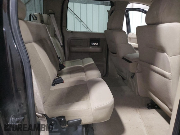 2004 Ford F-150 XLT with VIN 1FTRW14W84KB98511, listed as a Copart auction lot 42092095 with 200,618 mi miles and Salvage Title. Bid and sale history available at carsss.com. Image 10.