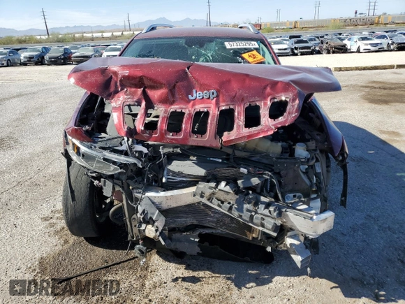2021 Jeep Cherokee Latitude with VIN 1C4PJLCBXMD192262, listed as a Copart auction lot 57325295 with 208,134 mi miles and Salvage title. Bid and sale history available at DreamBid. Image 5.