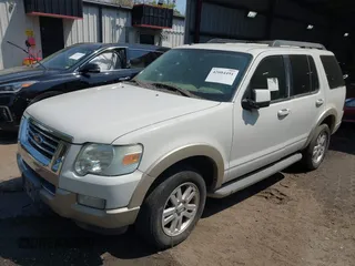 2010 Ford Explorer Eddie Bauer with VIN 1FMEU6EE4AUA86968, listed as a IAAI auction lot 42004491 with 155,666 mi miles. Bid and sale history available at carsss.com. Image 2.