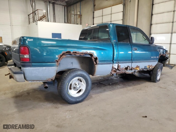 1998 Dodge Ram 1500 with VIN 3B7HF13Z0WG206831, listed as a Copart auction lot 45187745 with 225,200 mi miles and Salvage Title. Bid and sale history available at carsss.com. Image 3.