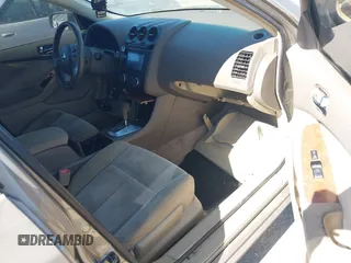 2008 Nissan Altima SL z VIN 1N4BL21E58N501413, wystawiony jako IAAI lot #42431053 z przebiegiem 190 253 mil mil oraz . Historia ofert i sprzedaży dostępna na DreamBid. Obrazek 5.