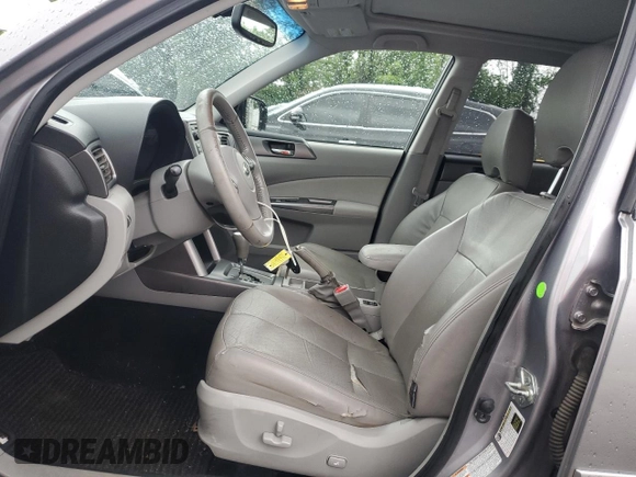 2011 Subaru Forester X Limited z VIN JF2SHAECXBH740090, wystawiony jako Copart lot #56787735 z przebiegiem 158 096 mil mil oraz Czysty tytuł • Clean title. Historia ofert i sprzedaży dostępna na DreamBid. Obrazek 7.
