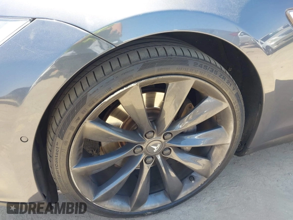 2014 Tesla Model S 60 с VIN 5YJSA1H15EFP65285, выставлен на аукционе IAAI как лот 42297394 с пробегом 178 866 миль миль и . История ставок и продаж доступна на DreamBid. Изображение 6.