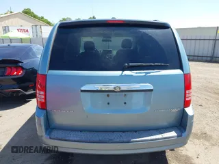 2010 Chrysler Town & Country Touring with VIN 2A4RR5D15AR278293, listed as a IAAI auction lot 41992405 with 125,529 mi miles. Bid and sale history available at carsss.com. Image 17.