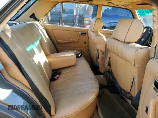 1981 Mercedes-Benz 300 D с VIN WDBAB30A6BB226915, выставлен на аукционе Copart как лот 87743925 с пробегом 241 960 миль миль и Списание • Salvage title. История ставок и продаж доступна на DreamBid. Изображение 10.