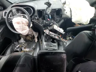 2018 Jeep Grand Cherokee Limited z VIN 1C4RJFBG7JC299360, wystawiony jako Copart lot #59839915 z przebiegiem Nie podano mil oraz Szkoda całkowita • Salvage title. Historia ofert i sprzedaży dostępna na DreamBid. Obrazek 8.