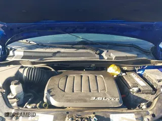 2018 Dodge Grand Caravan SE with VIN 2C4RDGBG8JR363409, listed as a IAAI auction lot 41129214 with 101,143 mi miles. Bid and sale history available at carsss.com. Image 10.