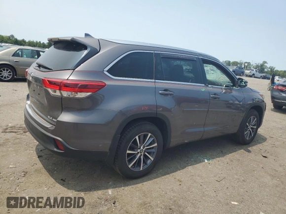 2017 Toyota Highlander XLE with VIN 5TDJZRFH4HS424771, listed as a Copart auction lot 59002205 with 36,895 mi miles and Salvage title. Bid and sale history available at DreamBid. Image 3.