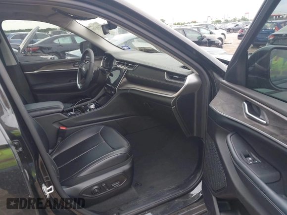 2023 Jeep Grand Cherokee Limited z VIN 1C4RJKBG2P8841694, wystawiony jako IAAI lot #42365314 z przebiegiem 59 987 mil mil oraz . Historia ofert i sprzedaży dostępna na DreamBid. Obrazek 5.