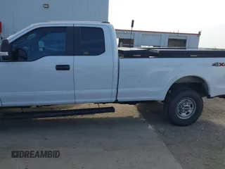 2020 Ford F-250 XL z VIN 1FT7X2B64LEC88751, wystawiony jako IAAI lot #42621080 z przebiegiem 131 199 mil mil oraz . Historia ofert i sprzedaży dostępna na DreamBid. Obrazek 14.