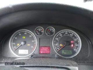 2003 Volkswagen Passat GLX with VIN WVWYH63B23E073924, listed as a IAAI auction lot 41447079 with 160,263 mi miles. Bid and sale history available at carsss.com. Image 7.