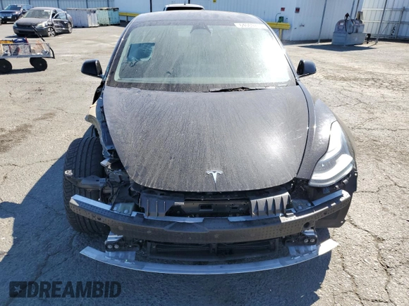 2023 Tesla Model 3 z VIN 5YJ3E1EA2PF449956, wystawiony jako Copart lot #64069715 z przebiegiem 40 098 mil mil oraz Szkoda całkowita • Salvage title. Historia ofert i sprzedaży dostępna na DreamBid. Obrazek 5.