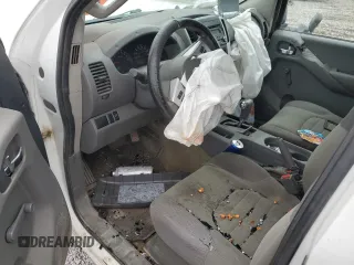 2014 Nissan Frontier S z VIN 1N6BD0CT3EN742239, wystawiony jako Copart lot #49494675 z przebiegiem Nie podano mil oraz Szkoda całkowita • Salvage title. Historia ofert i sprzedaży dostępna na DreamBid. Obrazek 8.