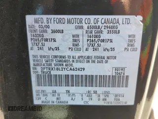 2000 Ford F-150 XL with VIN 2FTRX18L2YCA62429, listed as a Copart auction lot 56033895 with 180,156 mi miles and Non repairable. Bid and sale history available at DreamBid. Image 12.