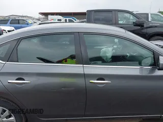 2018 Nissan Sentra S with VIN 3N1AB7AP7JY203304, listed as a IAAI auction lot 41933570 with 70,371 mi miles. Bid and sale history available at carsss.com. Image 14.