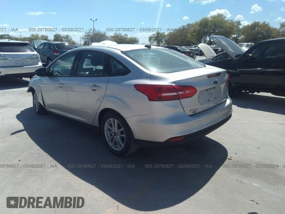 2018 Ford Focus SE with VIN 1FADP3F24JL262195, listed as a IAAI auction lot 41695259 with 44,775 mi miles. Bid and sale history available at carsss.com. Image 3.