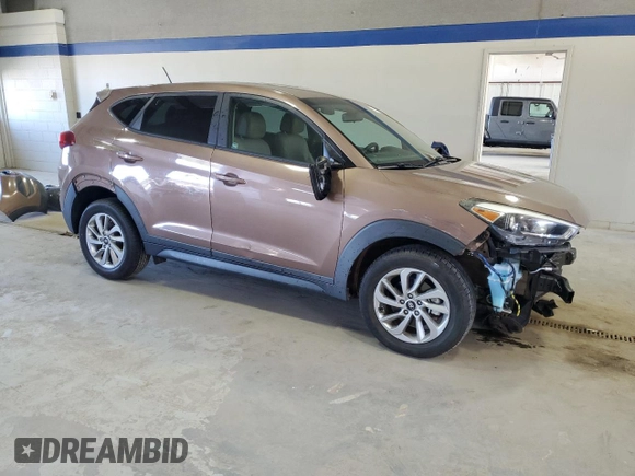 2017 Hyundai Tucson SE with VIN KM8J23A4XHU254056, listed as a Copart auction lot 51379665 with 33,213 mi miles and Salvage Title. Bid and sale history available at DreamBid. Image 4.