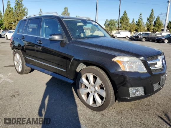 2010 Mercedes-Benz GLK 350 with VIN WDCGG8HB8AF329973, listed as a Copart auction lot 68148024 with 143,503 mi miles and Salvage Title. Bid and sale history available at DreamBid. Image 4.