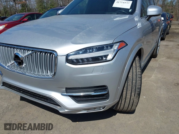 2017 Volvo XC90 Inscription with VIN YV4A22PL8H1171253, listed as a IAAI auction lot 41754153 with 1 mi miles. Bid and sale history available at carsss.com. Image 6.