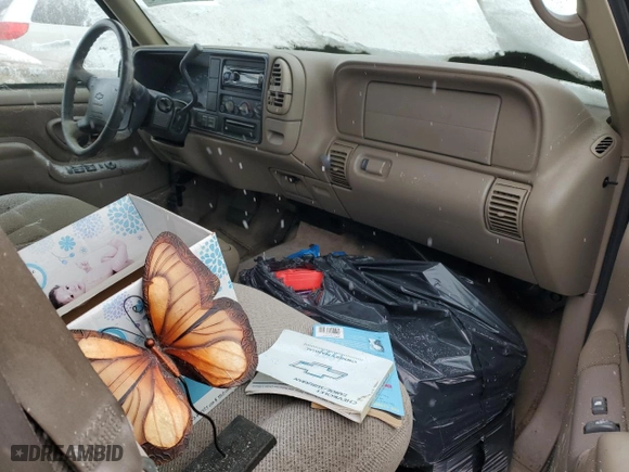 1997 Chevrolet Tahoe with VIN 1GNEK13R3VJ406119, listed as a Copart auction lot 87986295 with 182,367 mi miles and Clean Title. Bid and sale history available at carsss.com. Image 8.