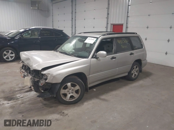 2001 Subaru Forester S w/Premium Pkg with VIN JF1SF65691H751789, listed as a IAAI auction lot 41825686 with 183,790 mi miles. Bid and sale history available at carsss.com. Image 2.