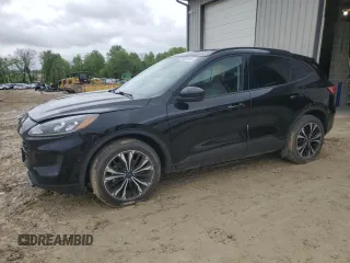 2021 Ford Escape SE with VIN 1FMCU9G6XMUA62760, listed as a Copart auction lot 54689945 with 84,016 mi miles and Salvage title. Bid and sale history available at DreamBid. Image 1.