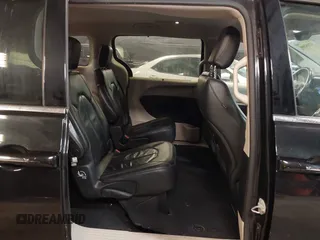 2020 Chrysler Pacifica Touring L with VIN 2C4RC1BG2LR280156, listed as a IAAI auction lot 42182406 with 105,038 mi miles and . Bid and sale history available at DreamBid. Image 8.