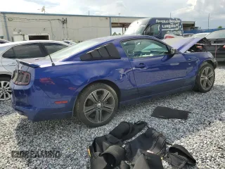 2013 Ford Mustang V6 z VIN 1ZVBP8AM4D5253929, wystawiony jako Copart lot #61657285 z przebiegiem Nie podano mil oraz Nie do naprawy • Non repairable. Historia ofert i sprzedaży dostępna na DreamBid. Obrazek 3.
