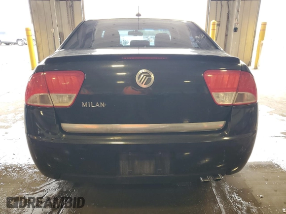 2010 Mercury Milan z VIN 3MEHM0HA4AR633721, wystawiony jako Copart lot #58526725 z przebiegiem 172 968 mil mil oraz Szkoda całkowita • Salvage title. Historia ofert i sprzedaży dostępna na DreamBid. Obrazek 6.