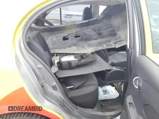 2018 Nissan Micra S z VIN 3N1CK3CP8JL257318, wystawiony jako Copart lot #81937884 z przebiegiem 87 948 mil mil oraz Szkody całkowita. Historia ofert i sprzedaży dostępna na DreamBid. Obrazek 10.