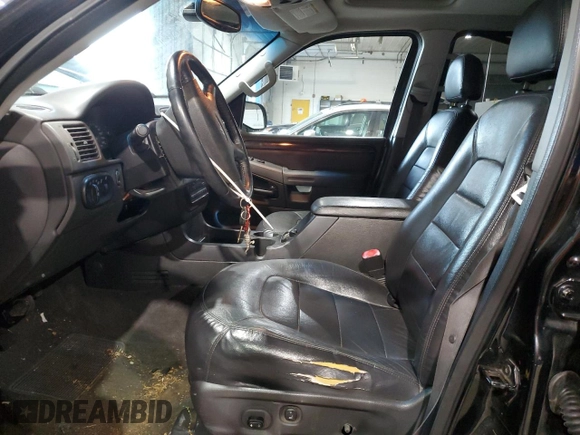 2005 Ford Explorer Limited z VIN 1FMZU75W85UA42784, wystawiony jako Copart lot #85839664 z przebiegiem 233 851 mil mil oraz Szkoda całkowita • Salvage title. Historia ofert i sprzedaży dostępna na DreamBid. Obrazek 7.