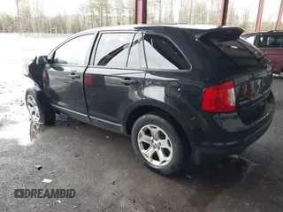 2014 Ford Edge SE with VIN 2FMDK4GC4EBA98325, listed as a IAAI auction lot 42197800 with 231,052 mi miles and . Bid and sale history available at DreamBid. Image 3.