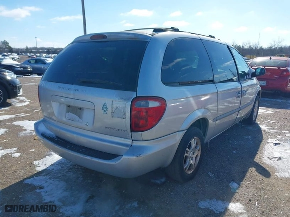 2001 Dodge Caravan Sport with VIN 2B4GP44R11R287279, listed as a IAAI auction lot 41589869 with 1 mi miles. Bid and sale history available at carsss.com. Image 4.