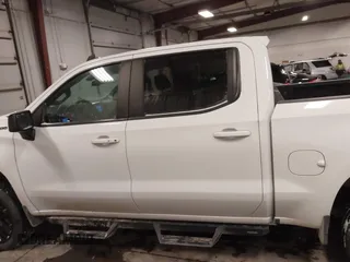 2021 Chevrolet Silverado 1500 RST with VIN 1GCUYEET9MZ438981, listed as a IAAI auction lot 41585169 with 55,785 mi miles. Bid and sale history available at carsss.com. Image 14.
