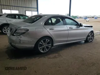 2016 Mercedes-Benz C 300 Luxury with VIN 55SWF4KB2GU101470, listed as a Copart auction lot 63793905 with 73,037 mi miles and Clean title. Bid and sale history available at DreamBid. Image 3.