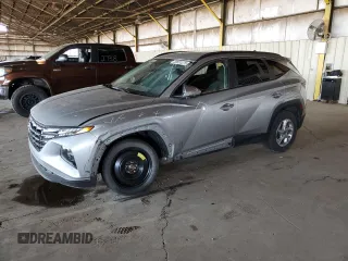 2024 Hyundai Tucson SEL z VIN 5NMJBCDE5RH322958, wystawiony jako Copart lot #59551275 z przebiegiem 48 075 mil mil oraz Szkoda całkowita • Salvage title. Historia ofert i sprzedaży dostępna na DreamBid. Obrazek 1.