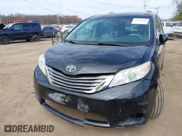 2013 Toyota Sienna XLE with VIN 5TDDK3DC9DS064154, listed as a IAAI auction lot 41898401 with 175,013 mi miles and . Bid and sale history available at DreamBid. Image 2.