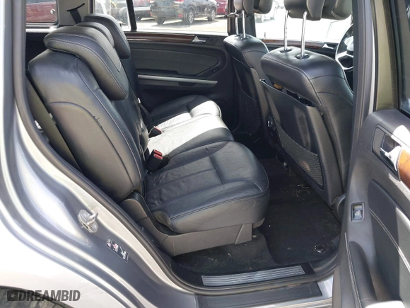 2011 Mercedes-Benz GL-Class GL 350 BlueTEC with VIN 4JGBF2FE7BA699173, listed as a IAAI auction lot 41591338 with 194,023 mi miles. Bid and sale history available at carsss.com. Image 8.