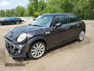 2016 MINI Hardtop 4 Door S with VIN WMWXU3C5XG2D30125, listed as a Copart auction lot 61333125 with 123,555 mi miles and Clean title. Bid and sale history available at DreamBid. Image 1.