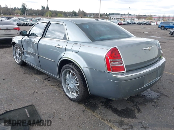 2007 Chrysler 300 C with VIN 2C3KA63H97H833171, listed as a IAAI auction lot 41867040 with 75,084 mi miles. Bid and sale history available at carsss.com. Image 3.