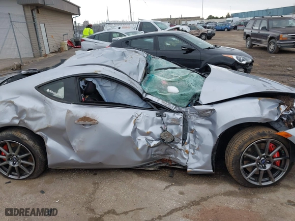 2020 Subaru BRZ Limited with VIN JF1ZCAC13L9702957, listed as a IAAI auction lot 41865516 with 16,749 mi miles. Bid and sale history available at carsss.com. Image 13.