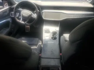 2022 Audi RS 7 z VIN WUAPCBF22NN912345, wystawiony jako Copart lot #41202044 z przebiegiem 5076 mil mil oraz Szkody całkowita. Historia ofert i sprzedaży dostępna na DreamBid. Obrazek 8.